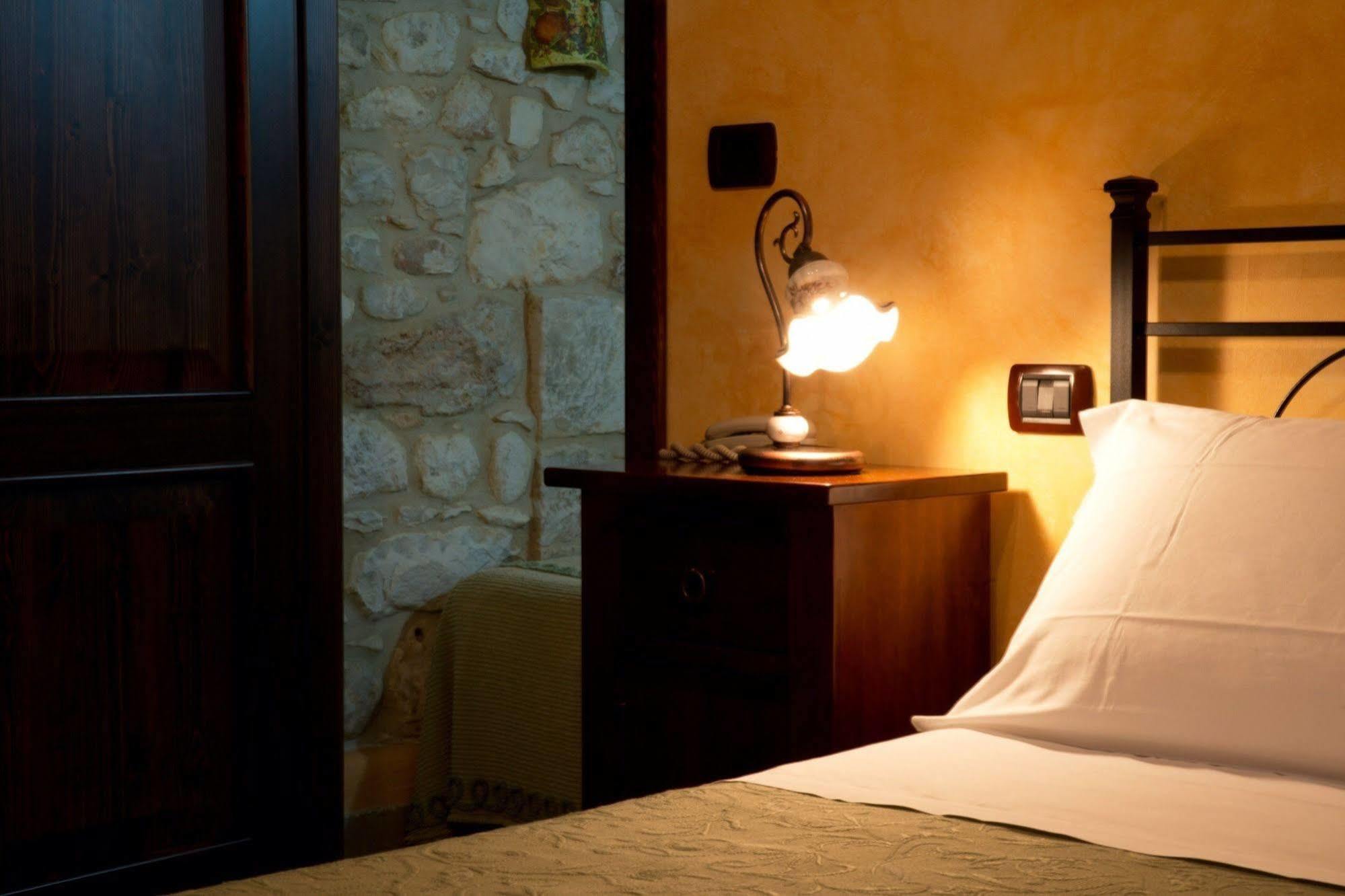 Agriturismo Il Casolare Di Nonno Mario Manoppello Экстерьер фото